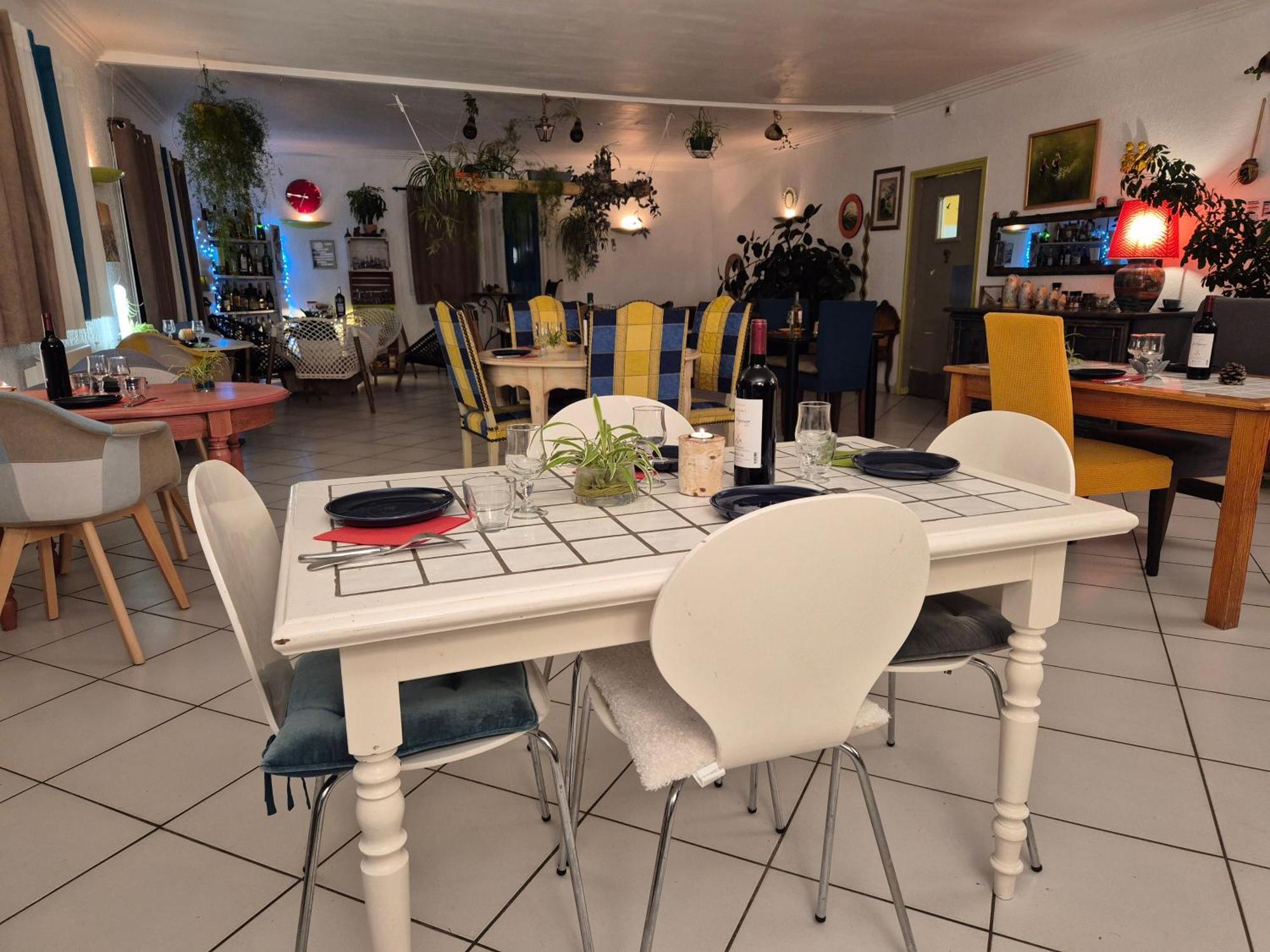 Bel Hotel Restaurant La Gentilhommiere Trèbes Buitenkant foto