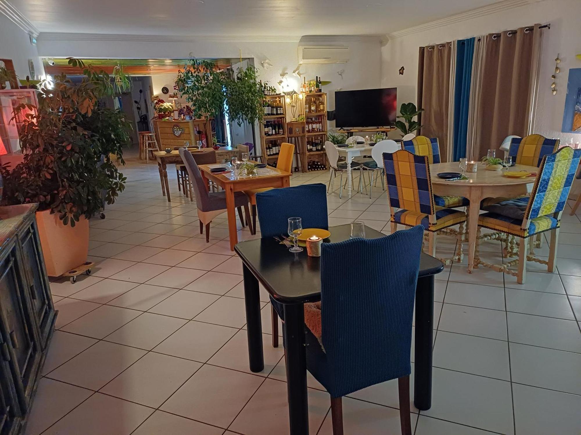Bel Hotel Restaurant La Gentilhommiere Trèbes Buitenkant foto