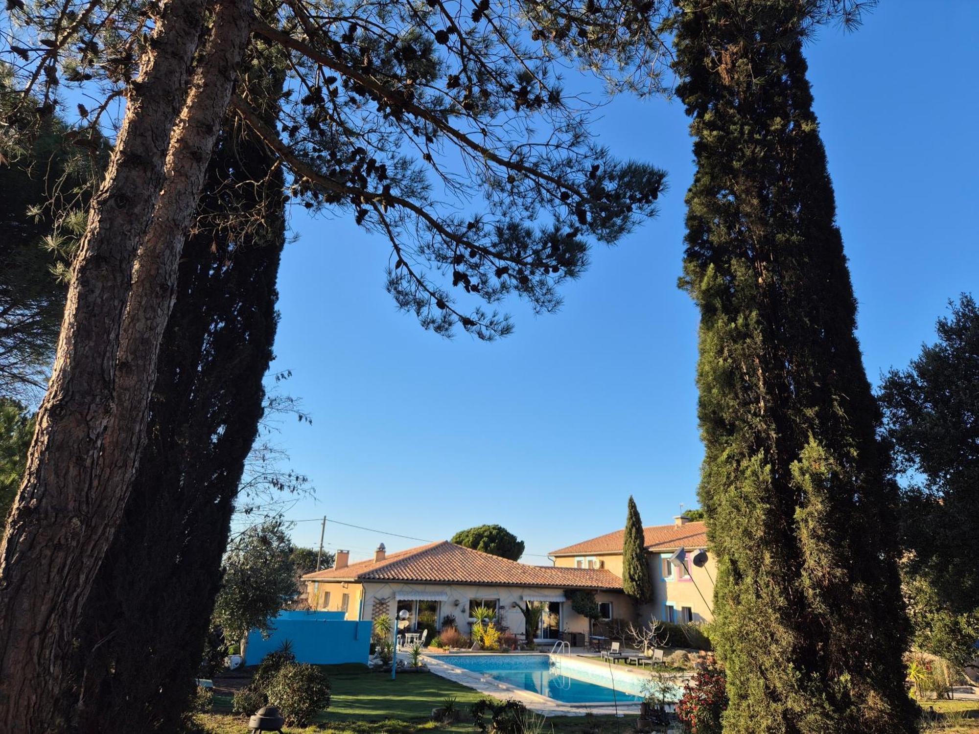 Bel Hotel Restaurant La Gentilhommiere Trèbes Buitenkant foto